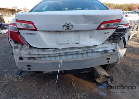 2014 Toyota Camry Le z USA, uszkodzony, nr VIN 4T1BF1FKXEU465192